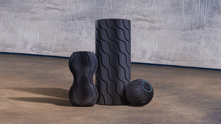 【新品限定】IMG アカデミーオリジナル Theragun WaveRoller Theragun Wave Roller | Smart Vibrating Foam Roller | Medco Sports